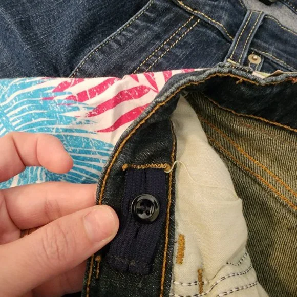 Boy's Wrangler Blue Jeans - Picture 7 of 13